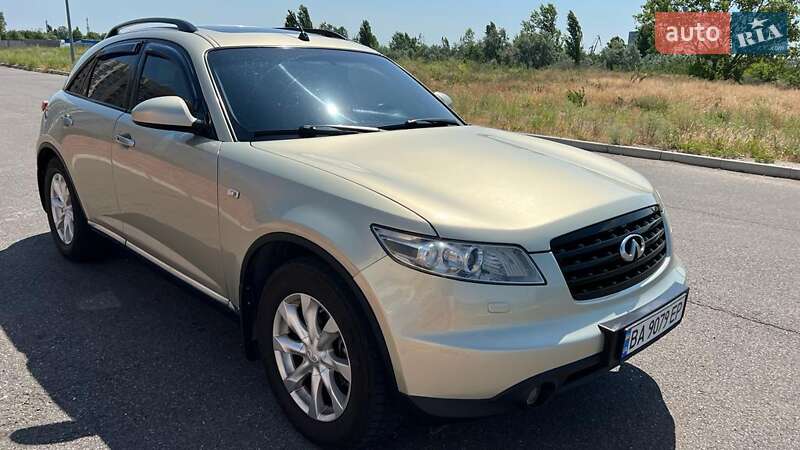 Внедорожник / Кроссовер Infiniti FX 35 2007 в 