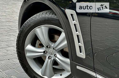 Внедорожник / Кроссовер Infiniti FX 35 2008 в 
