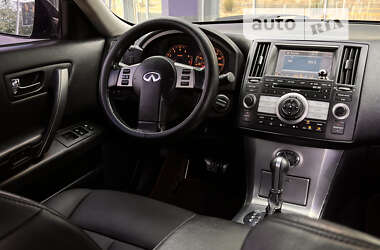 Внедорожник / Кроссовер Infiniti FX 35 2006 в 