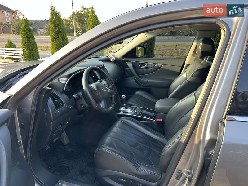 Позашляховик / Кросовер Infiniti FX 35 2010 в Переяславі