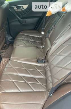 Внедорожник / Кроссовер Infiniti FX 35 2009 в 