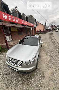 Внедорожник / Кроссовер Infiniti FX 35 2005 в Тячеве