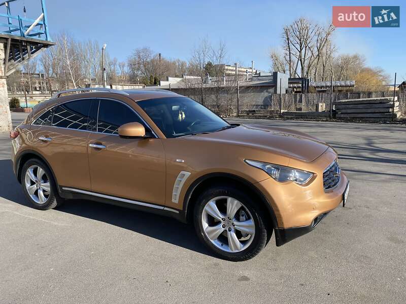 Позашляховик / Кросовер Infiniti FX 35 2010 в Дніпрі