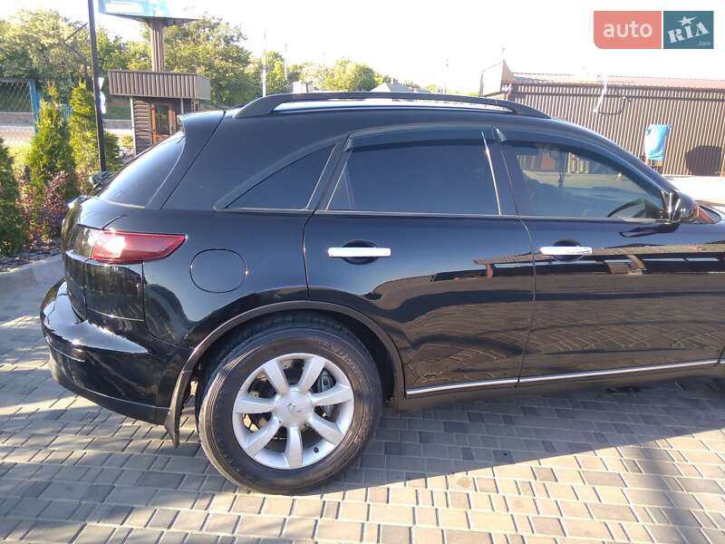 Позашляховик / Кросовер Infiniti FX 35 2003 в Новоукраїнці