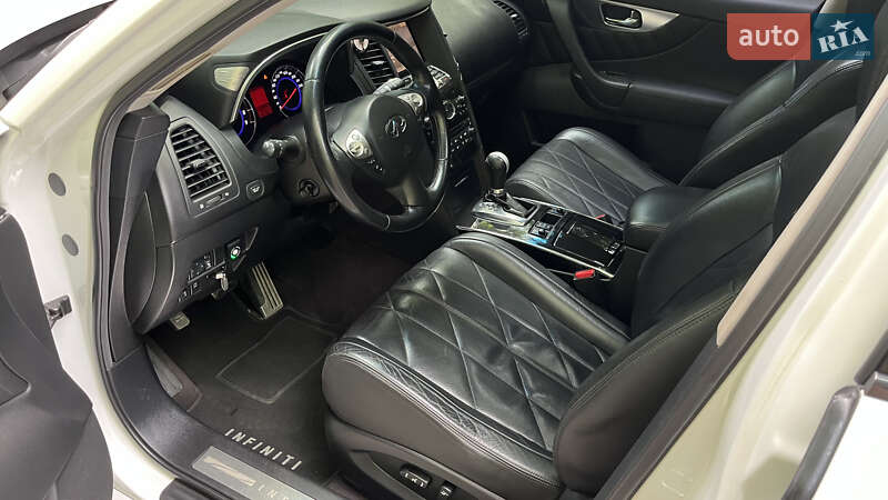 Внедорожник / Кроссовер Infiniti FX 35 2009 в Киеве