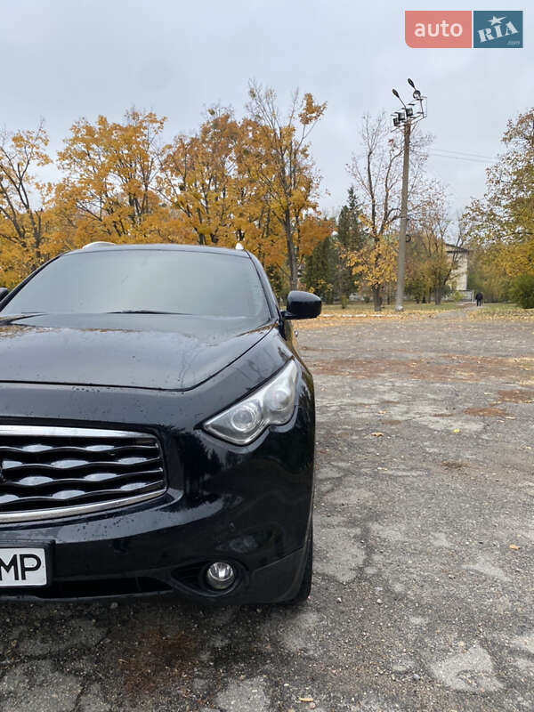 Внедорожник / Кроссовер Infiniti FX 35 2009 в Чугуеве фото 11 Внедорожник / Кроссовер Infiniti FX 35 2009 в Чугуеве