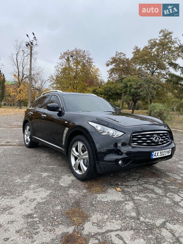 Внедорожник / Кроссовер Infiniti FX 35 2009 в Чугуеве фото 2 Внедорожник / Кроссовер Infiniti FX 35 2009 в Чугуеве