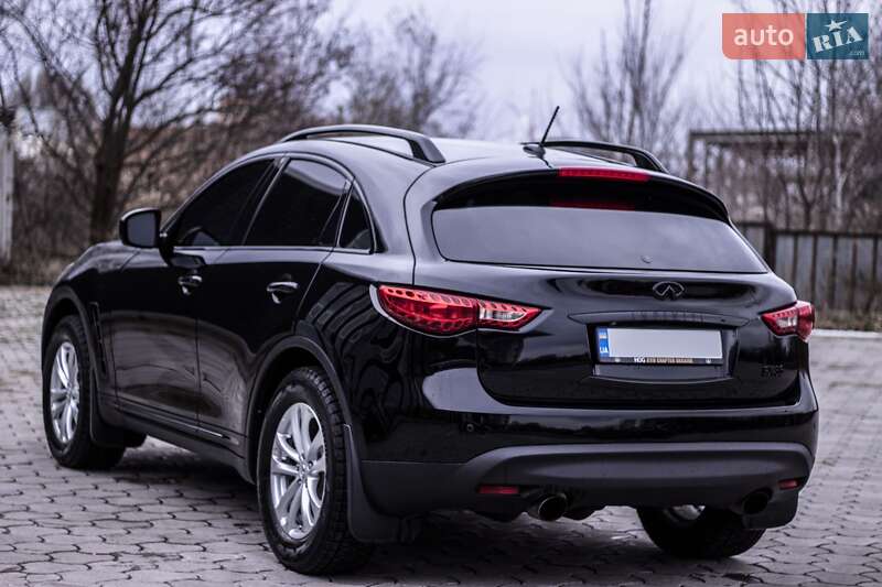 Внедорожник / Кроссовер Infiniti FX 35 2011 в Днепре