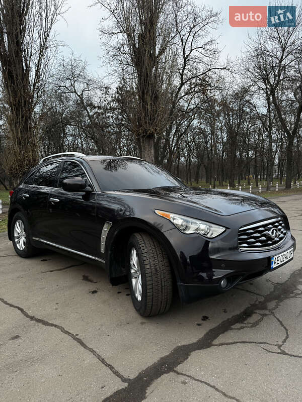 Позашляховик / Кросовер Infiniti FX 35 2011 в Павлограді