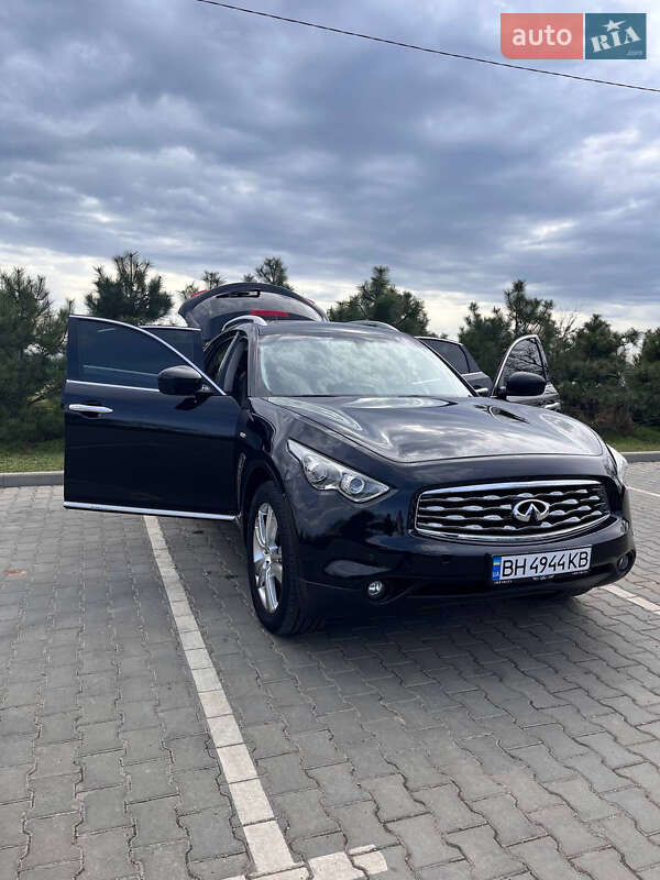 Позашляховик / Кросовер Infiniti FX 35 2008 в Одесі фото 12 Позашляховик / Кросовер Infiniti FX 35 2008 в Одесі