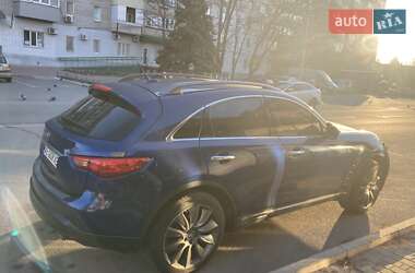 Позашляховик / Кросовер Infiniti FX 35 2011 в 