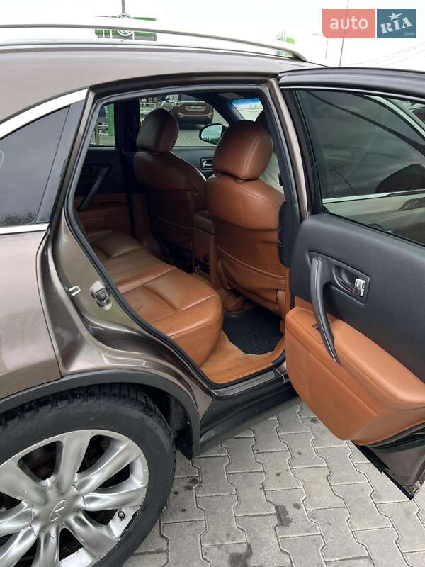 Позашляховик / Кросовер Infiniti FX 35 2007 в Києві