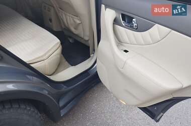 Внедорожник / Кроссовер Infiniti FX 35 2011 в 