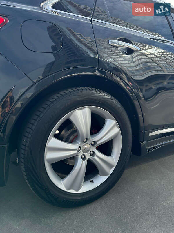 Позашляховик / Кросовер Infiniti FX 35 2008 в Одесі