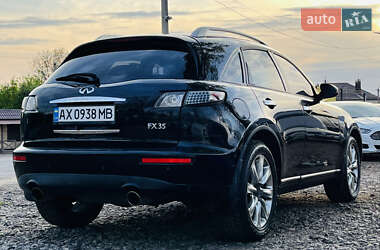 Позашляховик / Кросовер Infiniti FX 35 2003 в 