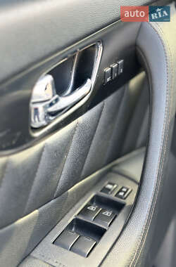 Внедорожник / Кроссовер Infiniti FX 35 2008 в 