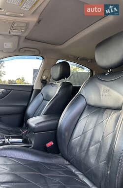Внедорожник / Кроссовер Infiniti FX 35 2008 в 