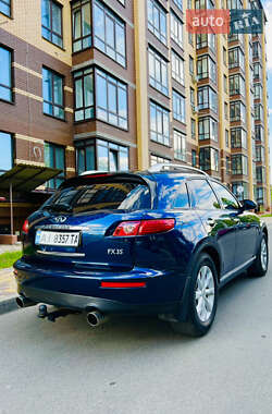 Позашляховик / Кросовер Infiniti FX 35 2006 в 