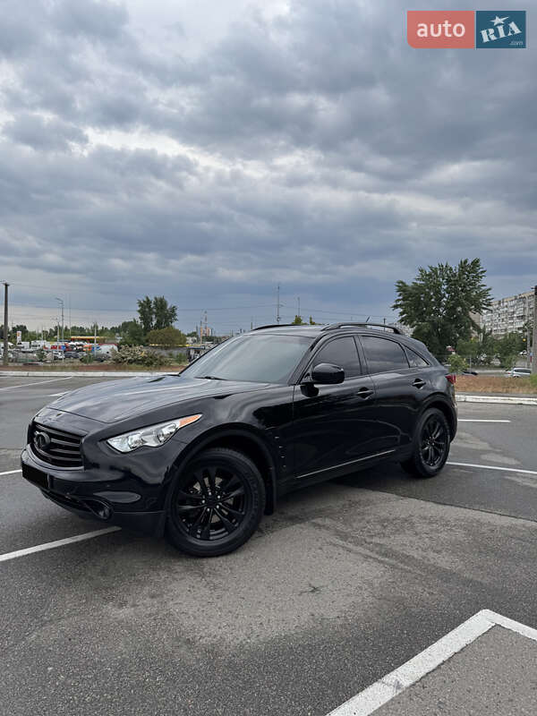Внедорожник / Кроссовер Infiniti FX 35 2012 в Киеве