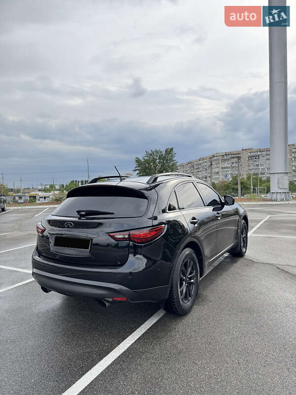 Внедорожник / Кроссовер Infiniti FX 35 2012 в Киеве