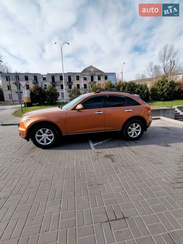 Позашляховик / Кросовер Infiniti FX 35 2003 в Кам'янському