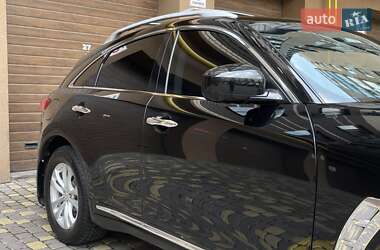 Внедорожник / Кроссовер Infiniti FX 35 2010 в 