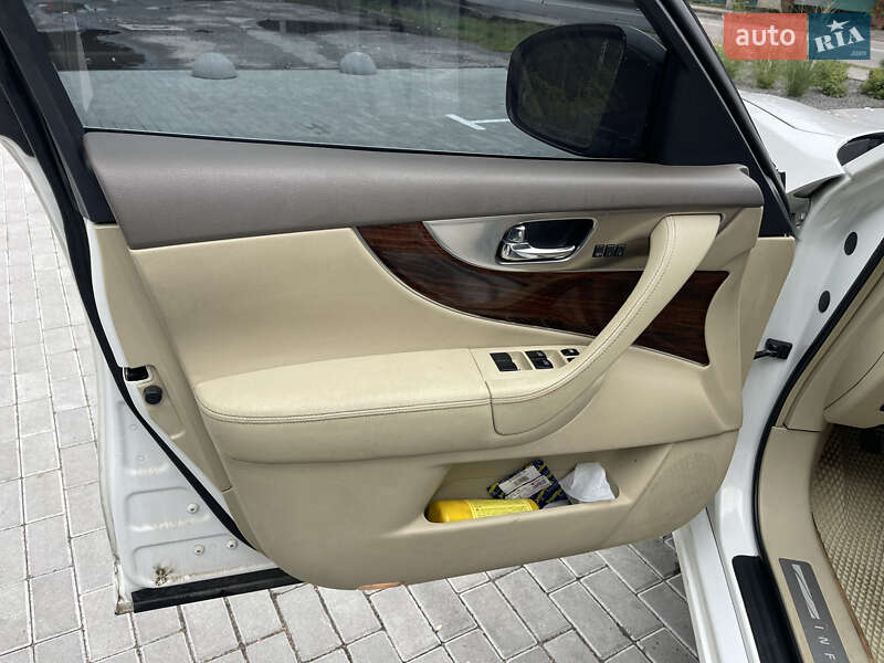 Позашляховик / Кросовер Infiniti FX 35 2008 в Житомирі