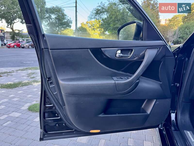 Позашляховик / Кросовер Infiniti FX 35 2008 в Одесі
