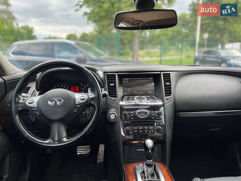 Внедорожник / Кроссовер Infiniti FX 35 2008 в Львове фото 6 Внедорожник / Кроссовер Infiniti FX 35 2008 в Львове