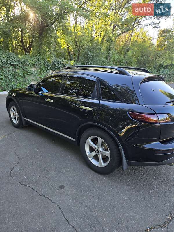 Позашляховик / Кросовер Infiniti FX 35 2006 в Южноукраїнську