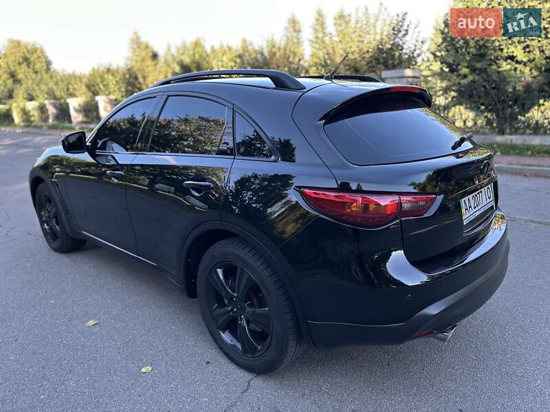 Позашляховик / Кросовер Infiniti FX 35 2008 в Умані