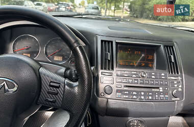 Позашляховик / Кросовер Infiniti FX 35 2005 в  фото 2 Позашляховик / Кросовер Infiniti FX 35 2005 в