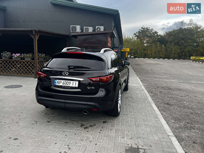 Внедорожник / Кроссовер Infiniti FX 35 2009 в Запорожье