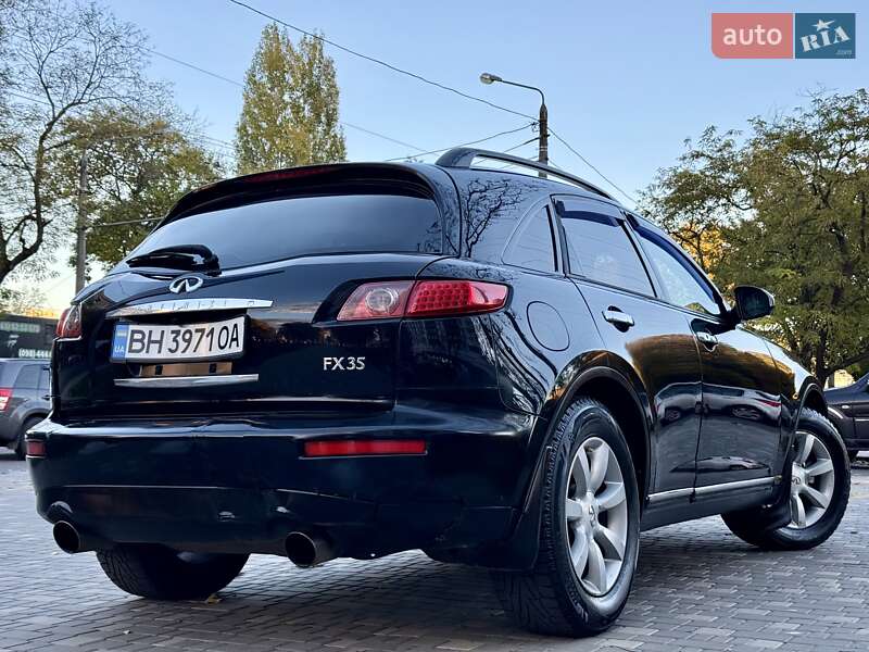 Внедорожник / Кроссовер Infiniti FX 35 2004 в Одессе