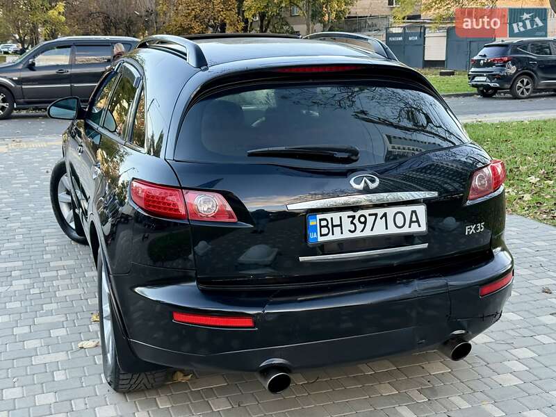 Внедорожник / Кроссовер Infiniti FX 35 2004 в Одессе