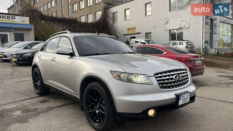 Внедорожник / Кроссовер Infiniti FX 35 2004 в Николаеве