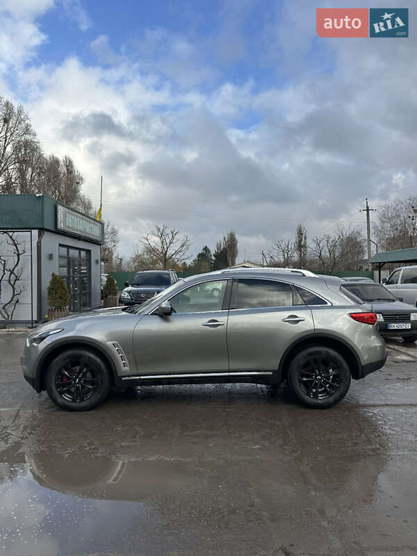 Внедорожник / Кроссовер Infiniti FX 35 2011 в Теофиполе