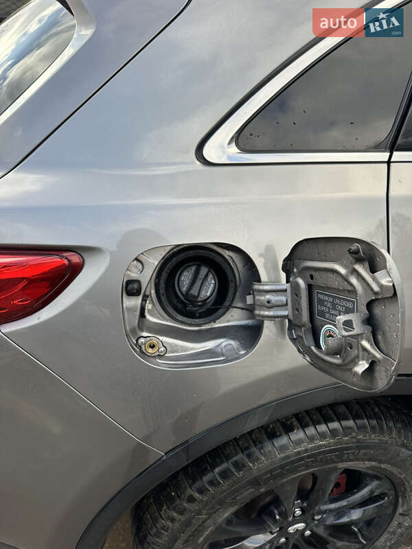 Внедорожник / Кроссовер Infiniti FX 35 2011 в Теофиполе