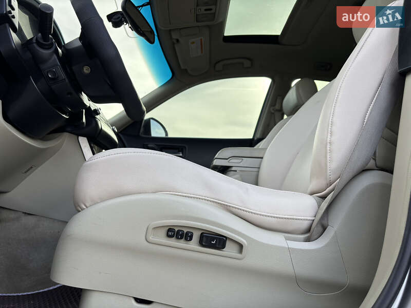 Внедорожник / Кроссовер Infiniti FX 35 2006 в Одессе