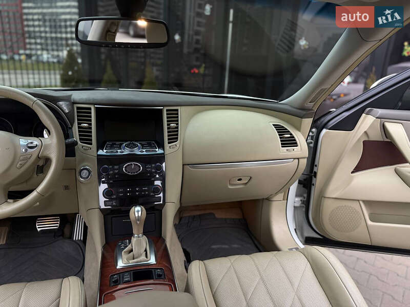 Позашляховик / Кросовер Infiniti FX 35 2008 в Києві фото 15 Позашляховик / Кросовер Infiniti FX 35 2008 в Києві