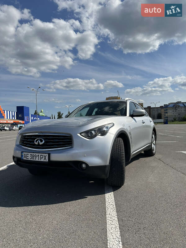 Внедорожник / Кроссовер Infiniti FX 35 2008 в Каменец-Подольском фото 20 Внедорожник / Кроссовер Infiniti FX 35 2008 в Каменец-Подольском