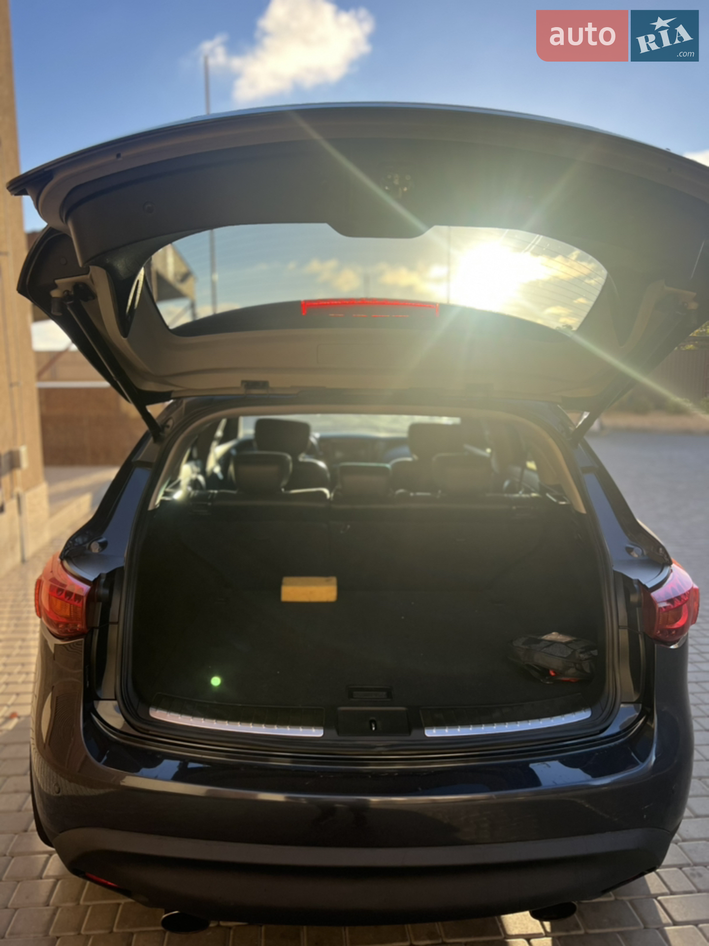 2011 Infiniti FX - мініатюра 8