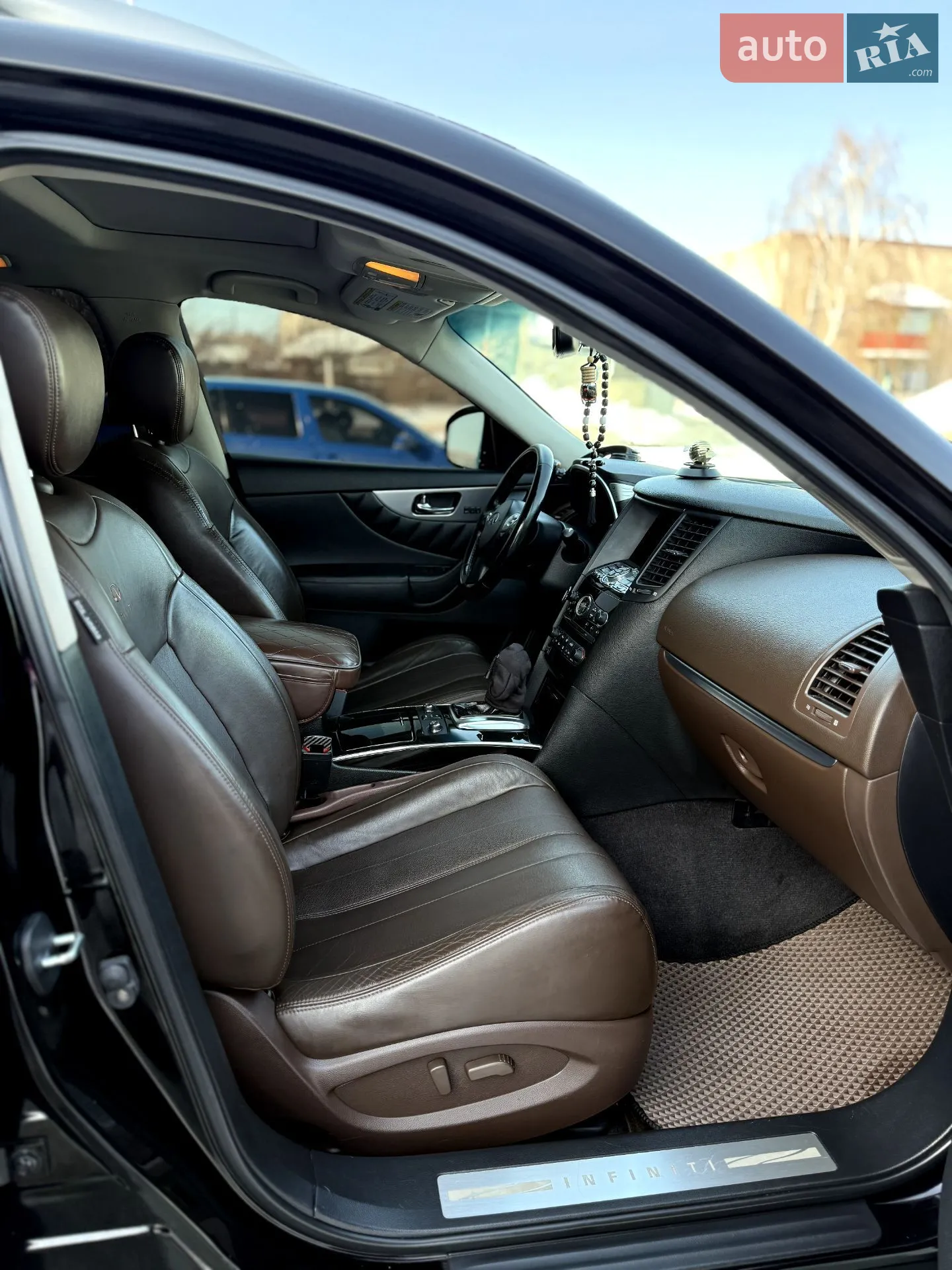 2011 Infiniti FX - мініатюра 18