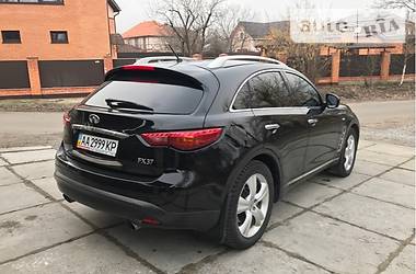 Внедорожник / Кроссовер Infiniti FX 37 2010 в Киеве