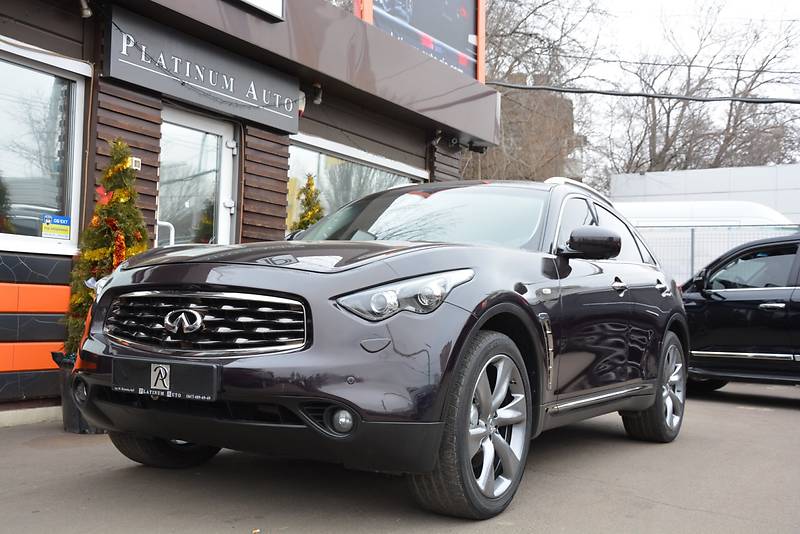 Infiniti FX 2012 года