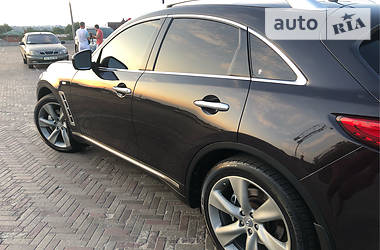 Позашляховик / Кросовер Infiniti FX 37 2010 в 