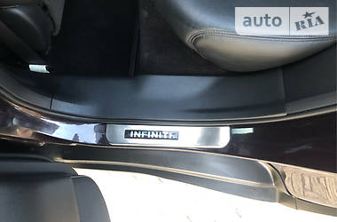Позашляховик / Кросовер Infiniti FX 37 2010 в 