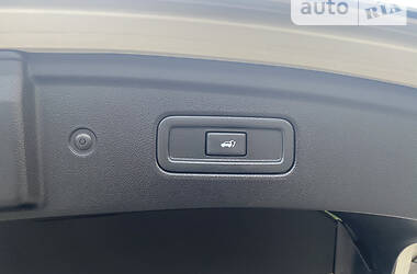 Хэтчбек Infiniti FX 37 2013 в 