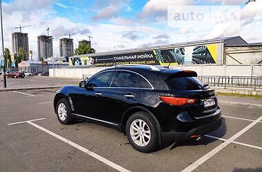 Позашляховик / Кросовер Infiniti FX 37 2012 в Києві