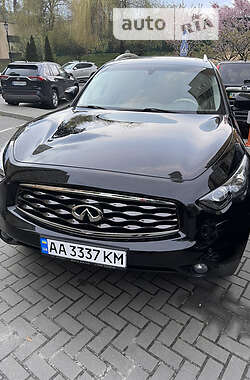 Позашляховик / Кросовер Infiniti FX 37 2010 в Києві